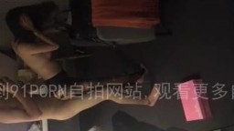 后入猛操爆裂黑丝高跟披肩女神 无套快速抽插爆精射在美臀上 站式后插视觉感太强 这骚货不狠操都对不起这丝袜