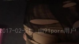 后入猛操爆裂黑丝高跟披肩女神 无套快速抽插爆精射在美臀上 站式后插视觉感太强 这骚货不狠操都对不起这丝袜