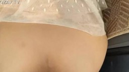 经典刺激！和女同学偏远土路玩车震,无毛B嫩的出水了