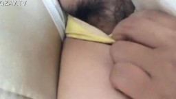 经典刺激！和女同学偏远土路玩车震,无毛B嫩的出水了
