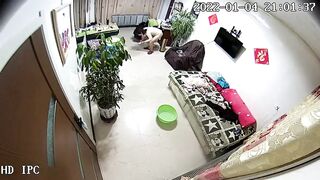 黑客破解家庭网络摄像头长期高清监控一对夫妻的私密性生活