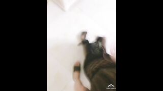 一龙二凤幸福老哥双女伺候，情趣装两嫩妹跪地舔屌，肛塞尾巴小皮鞭，美足足交大屌，第一视角后入美臀，搞得娇喘连连