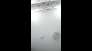 【凡哥足疗探花】巧舌如簧忽悠漂亮少妇来一发，鲍鱼爱好者，又抠又舔仔细观摩，美乳大长腿，激情劲爆