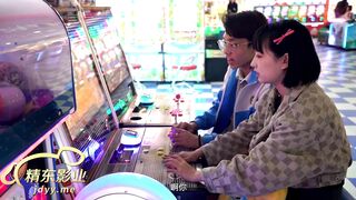 精东影业 JD-111 我的少女时代被无用的渣男给毁了 欣欣