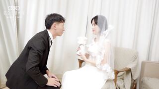 星空传媒 XK8125 母亲节新娘妈妈 深一点儿子好滑好顶 用力好舒服 好棒儿子和妈妈一起高潮 金妍