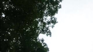 最牛视角站街女偷拍探花《素质嫖客》快餐站在小车旁等客的黑裙美女换高清新设备偷拍