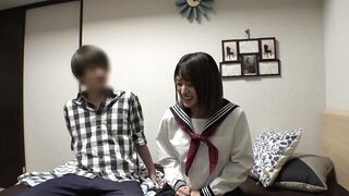 【最新性爱泄密】漂亮学生制服女友来家里做客 半推半就脱衣就给操了 渣男友不带套还内射