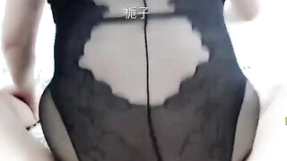 北京-Ts水栀子 -：传说吃大葱壮阳可能是真的，这位山东大叔真的不是一般的厉害，都把我操喷尿了