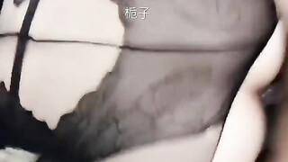 北京-Ts水栀子 -：传说吃大葱壮阳可能是真的，这位山东大叔真的不是一般的厉害，都把我操喷尿了