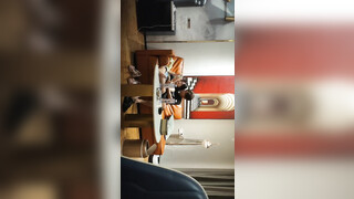 【91第一深情】酒店约操嫩妹，身材纹身蹲地口交，主动骑乘操大屁股，站立后入爽翻