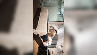 【91第一深情】酒店约操嫩妹，身材纹身蹲地口交，主动骑乘操大屁股，站立后入爽翻