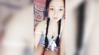 处女下海--清纯女神~白蔚~宿舍偷偷大秀，跟网友坦白自己还是纯女，纯爆了，无瑕疵的娇躯！