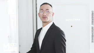 麻豆传媒 MM065 偷窥NTR全程巨乳爱妻任人内射 吴梦梦