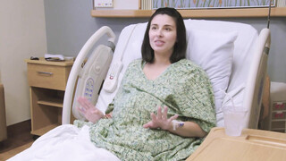 【全网独家资源】欧美漂亮妈妈全程露脸顺产全过程，美女的贡献