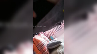 【最新封神父女乱伦】海角社区乱伦大神强操女儿新作高二女儿竟还是处女 甜言蜜语连哄带骗强行破处