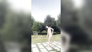 【人气女神极品流出】最新推特露出女神『爱吃菠萝』真爱粉极限露出挑战 路口换衣 白嫩肉体 极品身材