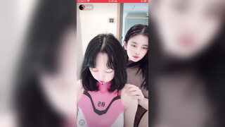 抖音擦边15：颜值美女主播各显神通 闪现 走光 作死秀操作 (3)