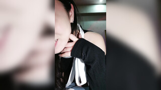 极品尤物舌钉女神！包臀裙热舞超性感！扭腰摆臀边跳边脱，翘起屁股怼着镜头，多毛骚逼特写