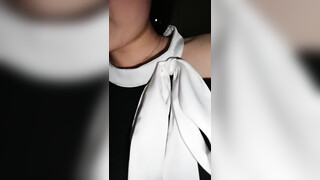 极品尤物舌钉女神！包臀裙热舞超性感！扭腰摆臀边跳边脱，翘起屁股怼着镜头，多毛骚逼特写
