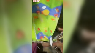 抓奸集锦-特精甄选第一现场街头扭打吃瓜围观 赤裸裸床上被逮还有被割屌的 各色良家女神狼狈瞬间 (321)