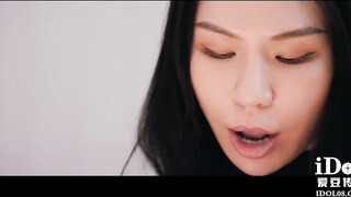 ID5233 人妻爬上同事床-莉娜- 绿奴老公喜得娃