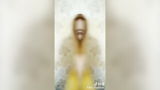 东北刚结婚的白虎骚货杨磊借钱不还私密自拍被流出