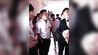 东北刚结婚的白虎骚货杨磊借钱不还私密自拍被流出