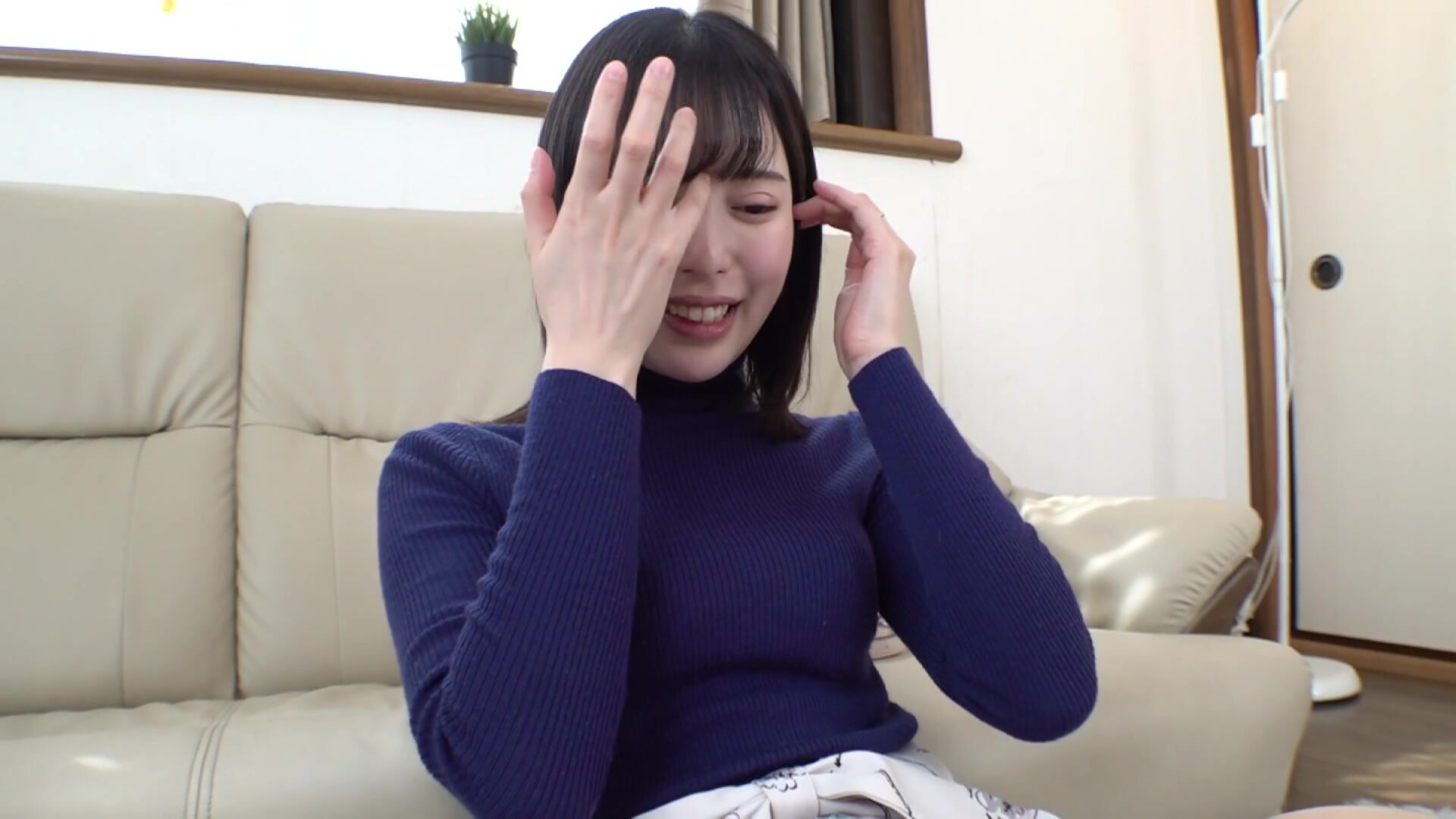 (HD1080P)(山と空)(sora00405)大好きな素人人妻さんに「リモバイ」を着けて10分耐えたら謝礼を倍増しますよとお願いしたところ…人妻さん4名 (1)