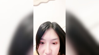 新人~平台第一清纯 100%初恋感觉~【旖培】揉穴+道具 爆撸N次，短发气质美女，逼逼也很粉很润 (1)