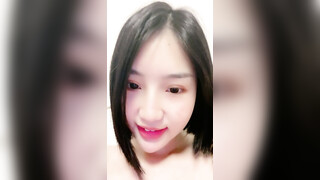 新人~平台第一清纯 100%初恋感觉~【旖培】揉穴+道具 爆撸N次，短发气质美女，逼逼也很粉很润 (1)