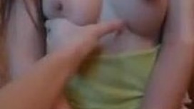 高質量大保健系列-好身材的漂亮輕熟女技師幫小哥擼完事後邊拍邊聊天