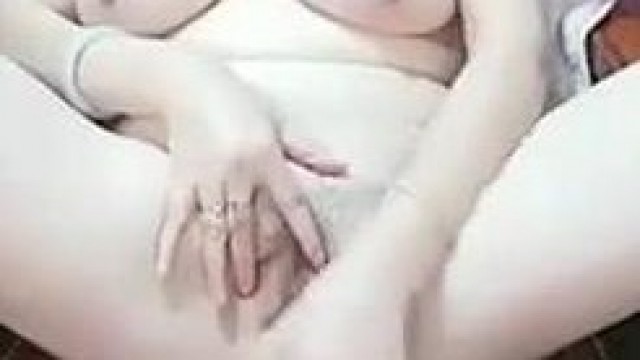 越老越騷大奶風騷少婦波霸灬熟女盪欲一多自慰大秀 坐在沙發椅上 自慰插穴很是淫蕩