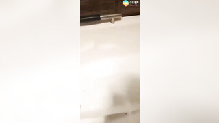 【推荐1_3】19岁小直男瞒着女友来应聘男模,被大叔诱骗开苞操射