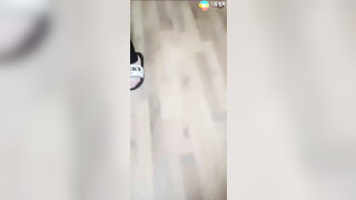 【推荐1_3】19岁小直男瞒着女友来应聘男模,被大叔诱骗开苞操射