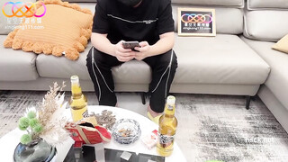 星空无限传媒 xk-50 18岁女儿代班妈妈到雇主家工作被男主人强上-小冉