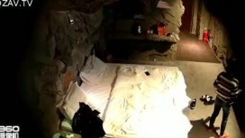 偷拍花內褲男帶嬌小女友到樣子有點陰森的情趣酒店開房妹子說害怕要抱一抱哈哈倆人貌似口活不錯