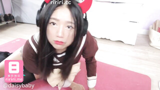 SWAG 二次元巨乳美少女体验三次元口爆feat.地球宅男 Daisybaby
