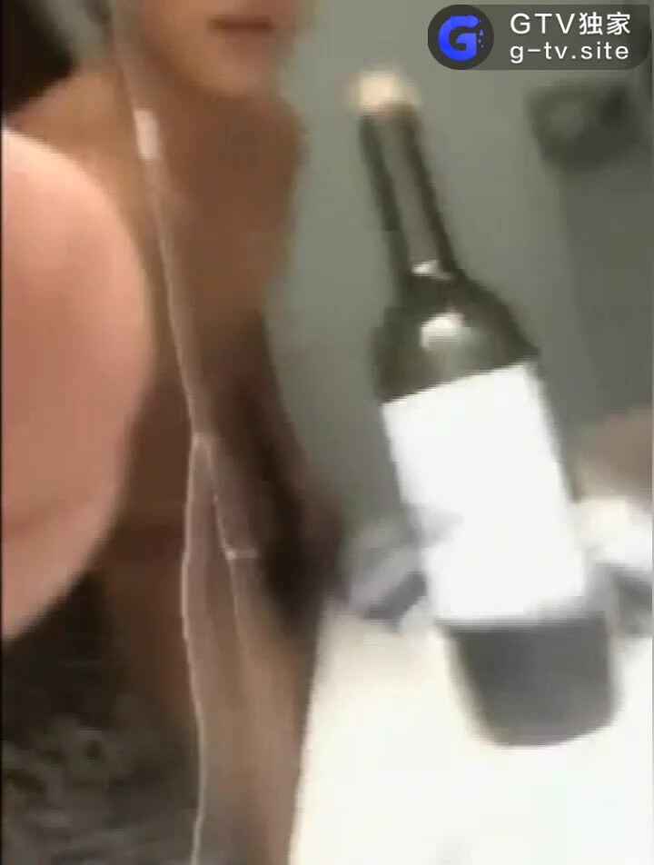 超帅学生宿舍与网友视频飞机喷射对话清晰