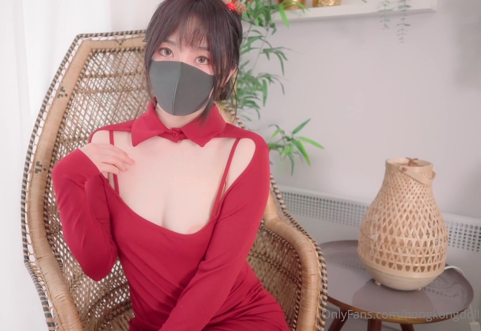 火爆网红玩偶姐姐『HongKongDoll』圣诞特辑