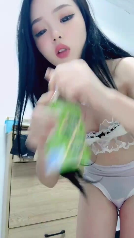 【美美】大眼蜜腿尤物~漏点 ~脸逼同筐~掰穴裸舞~超惹火 (5)