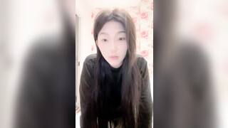 2024年新作 寒假前最后一次的放纵，G奶大学生回归【班长大人】女生宿舍 漂亮学生妹脱光自慰，青春美好的肉体一览无余 (7)