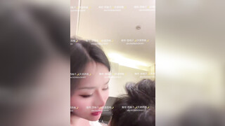漂亮伪娘吃鸡贴贴 我最喜欢听话的新玩具 男人不一定要人模狗样肌肉硬汉才叫帅 我都能发现他的闪光点男人真的太好玩了