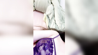 百年难得一见的女神，肤白貌美 大奶翘臀 粉嫩小穴 土豪见了都要狂撸不止 (1)