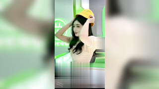 GS自购-售价32【新KingKCD】CD2384UR级！极品美女网红拍抖音撅屁股CD