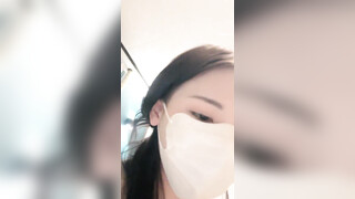 【西北北】很火爆的女神，回归颜值区了，翻版柳岩，貌美如花，粉嘟嘟的鲍鱼，小菊花完美收缩，刺激好看 (2)