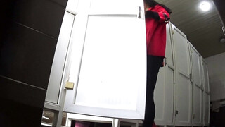 大学校园女厕全景偷拍众多高颜值学妹的极品美鲍3 (1 