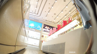【裙底春光乍泄】蛋糕店漂亮小姐姐半蹲抄底  情趣透明薄丝小内 太反差了 诱人裂缝期待有缘人 真惊喜