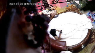 《萤石云破解》中年大叔情趣酒店约炮极品身材的美少妇各种姿势啪啪
