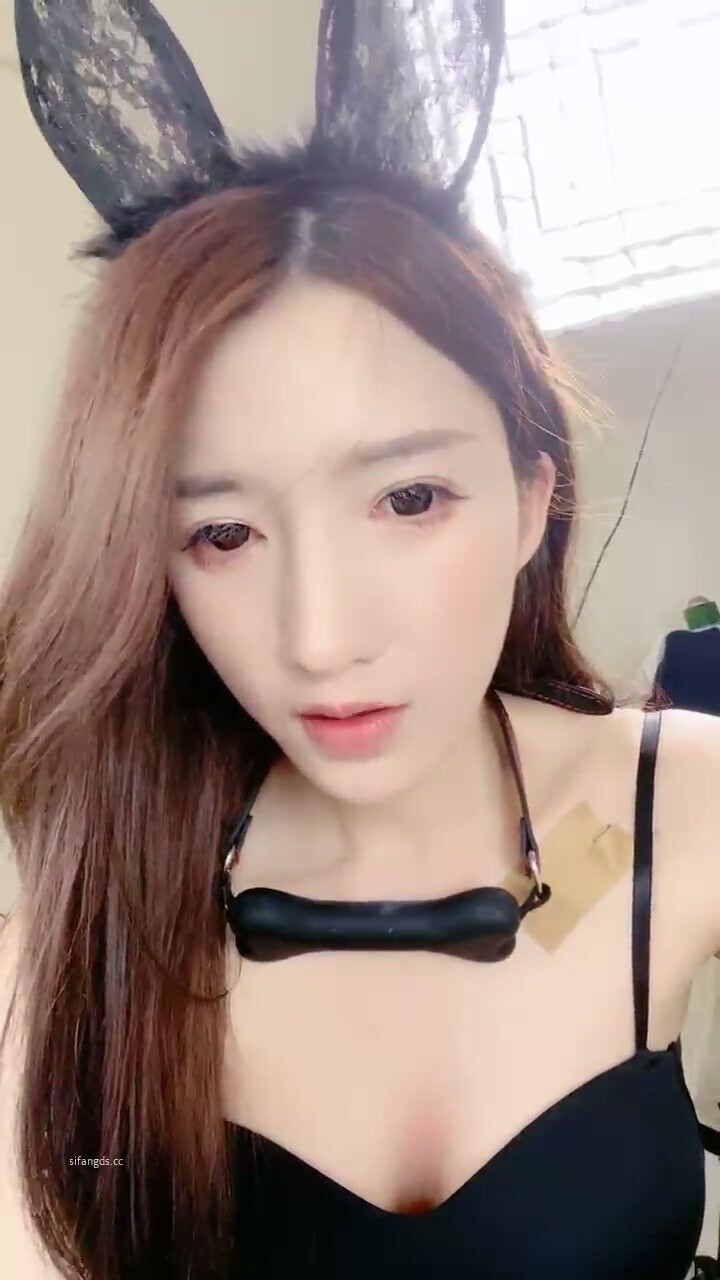 【快点射进来吧】 很久没这么高颜值的，极品御姐，啪啪后入，肤白貌美！ (1)