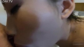 上海气质美女大学生刘XX给包皮屌老外吃鸡巴啪啪口爆颜射脸上